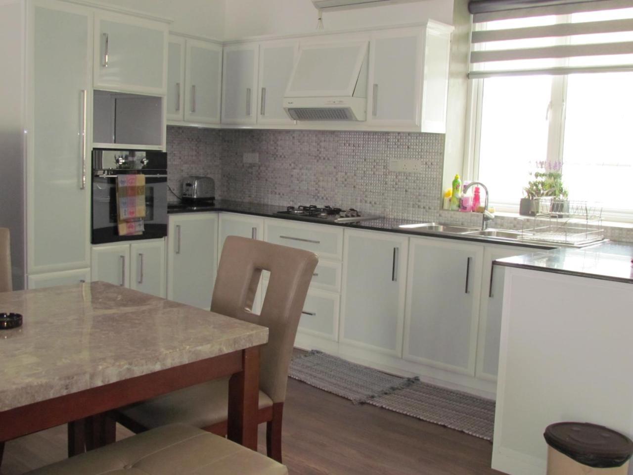 KMC Villa Dehiwala-Mount Lavinia Esterno foto